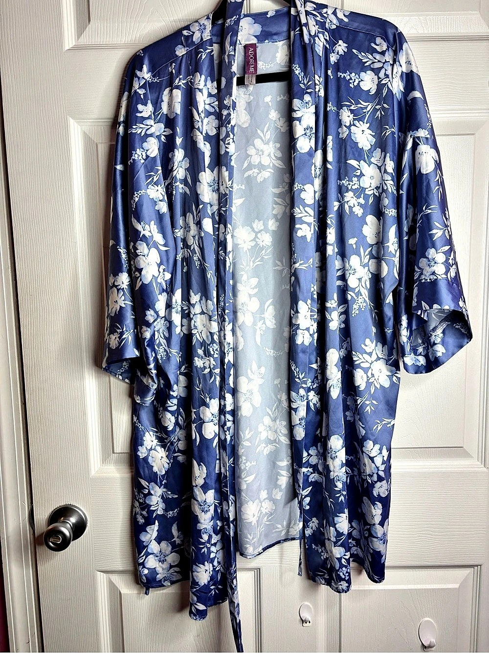 Adore Me Izabella Robe Floral Blouse Blue & White Small